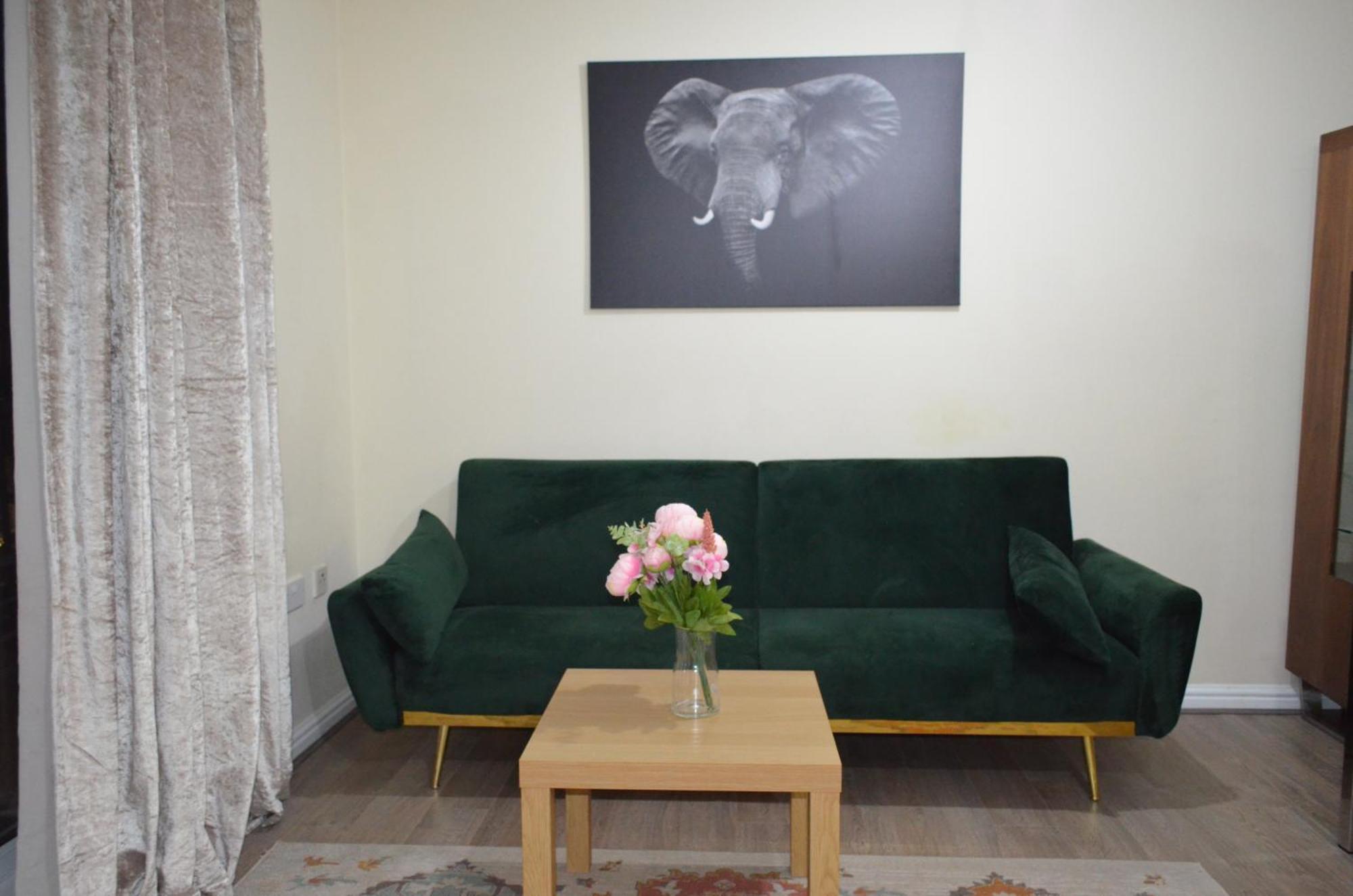 And Cosy Flat In London/ilford/barking, United Kingdom * Barking (Greater London)